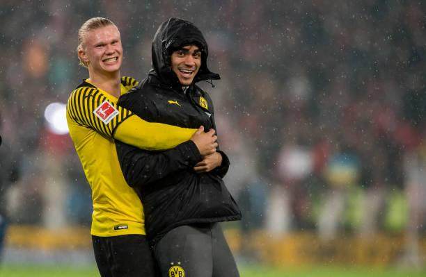 1649457132991029473.jpg 1239846362-612x612.jpg