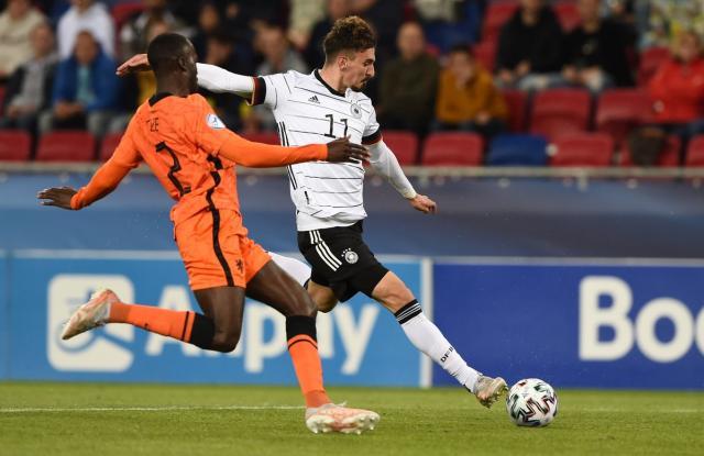 1622789363876097532.jpg 1622789363876097532.jpg